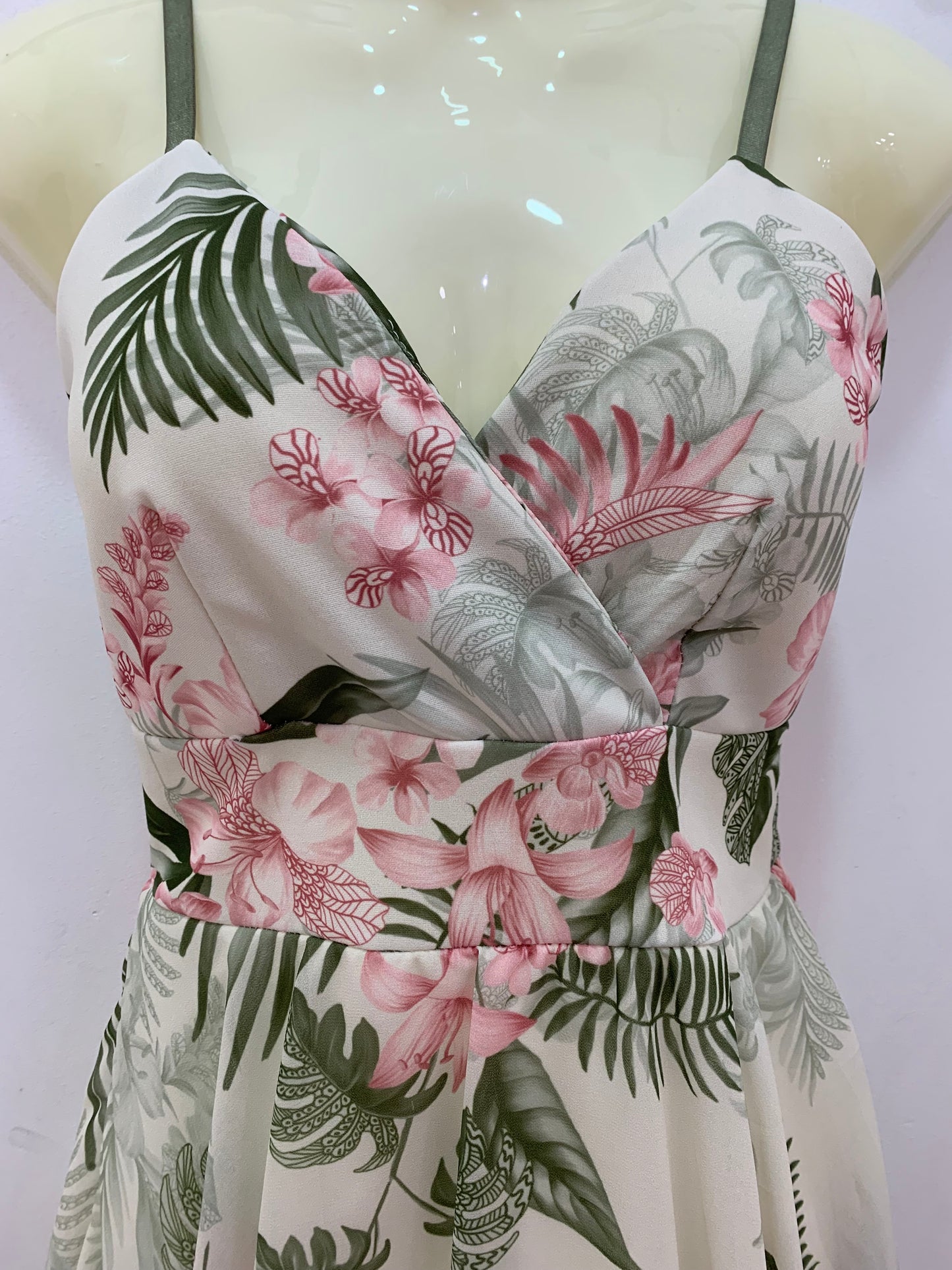 Vestido Flores Verde Militar Rosa