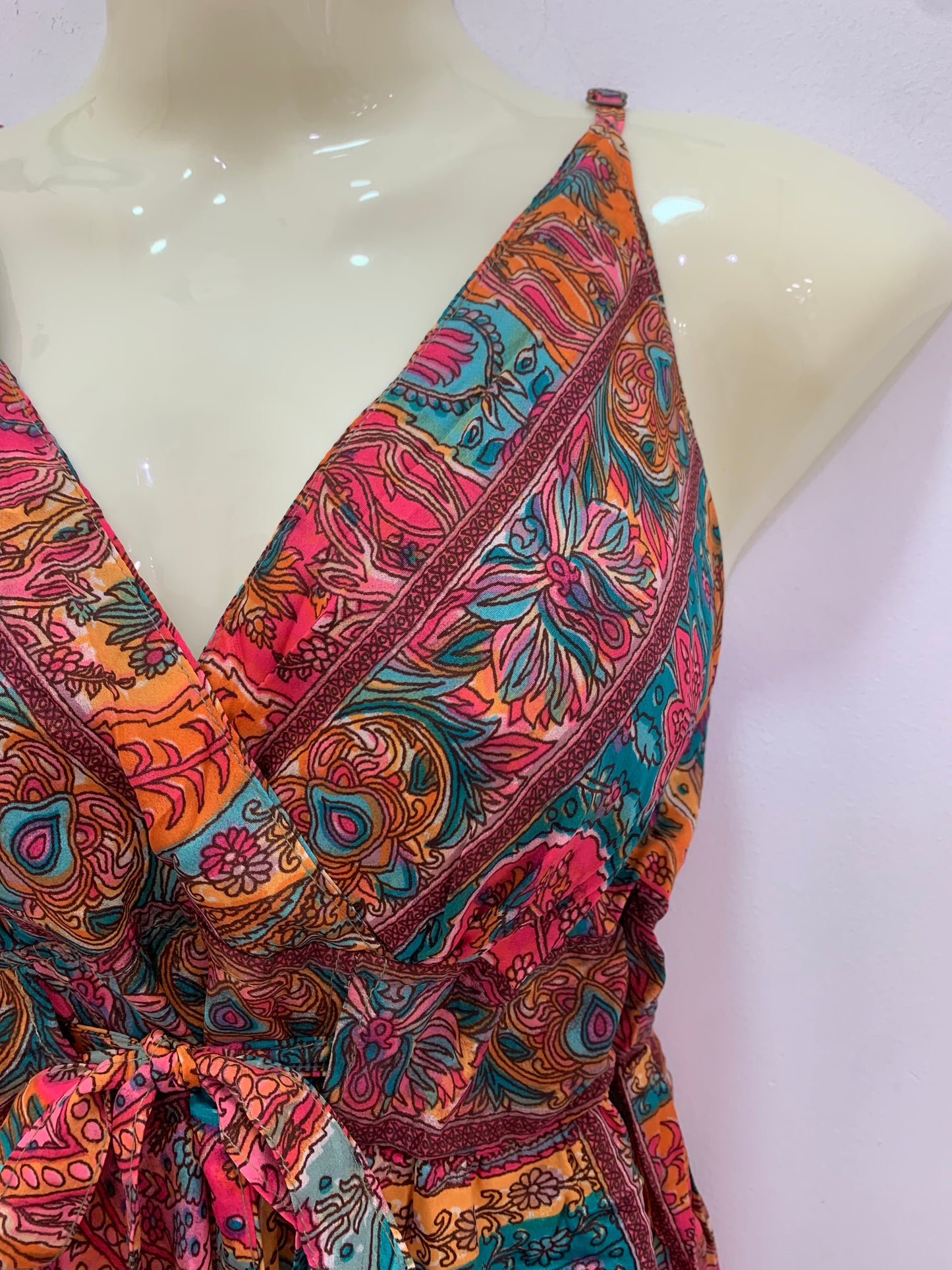 Vestido 220K Verdoso Naranja Rosa Flúor