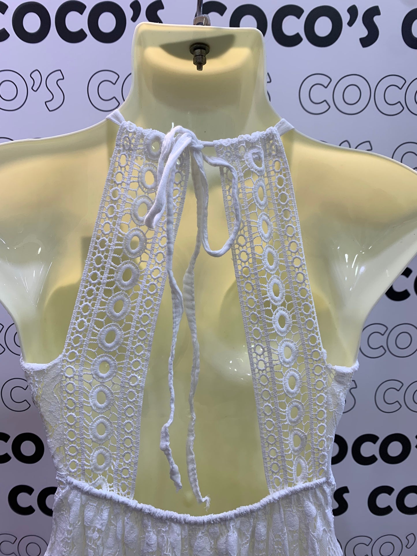 Vestido Largo Blanco Detalle Espalda