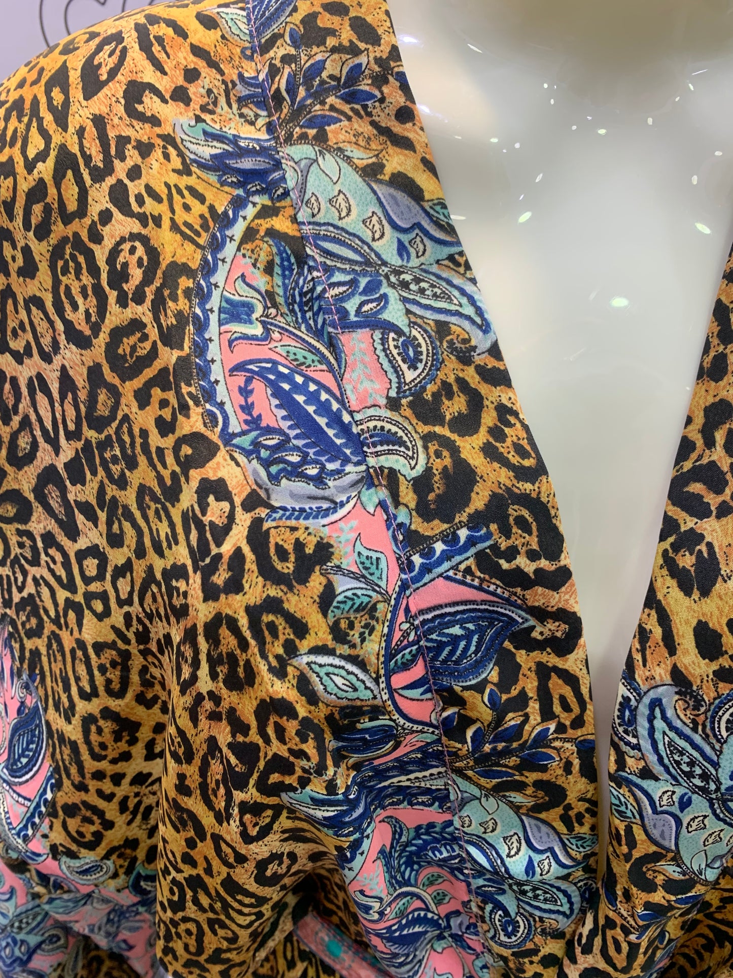Kimono corto leopardo.