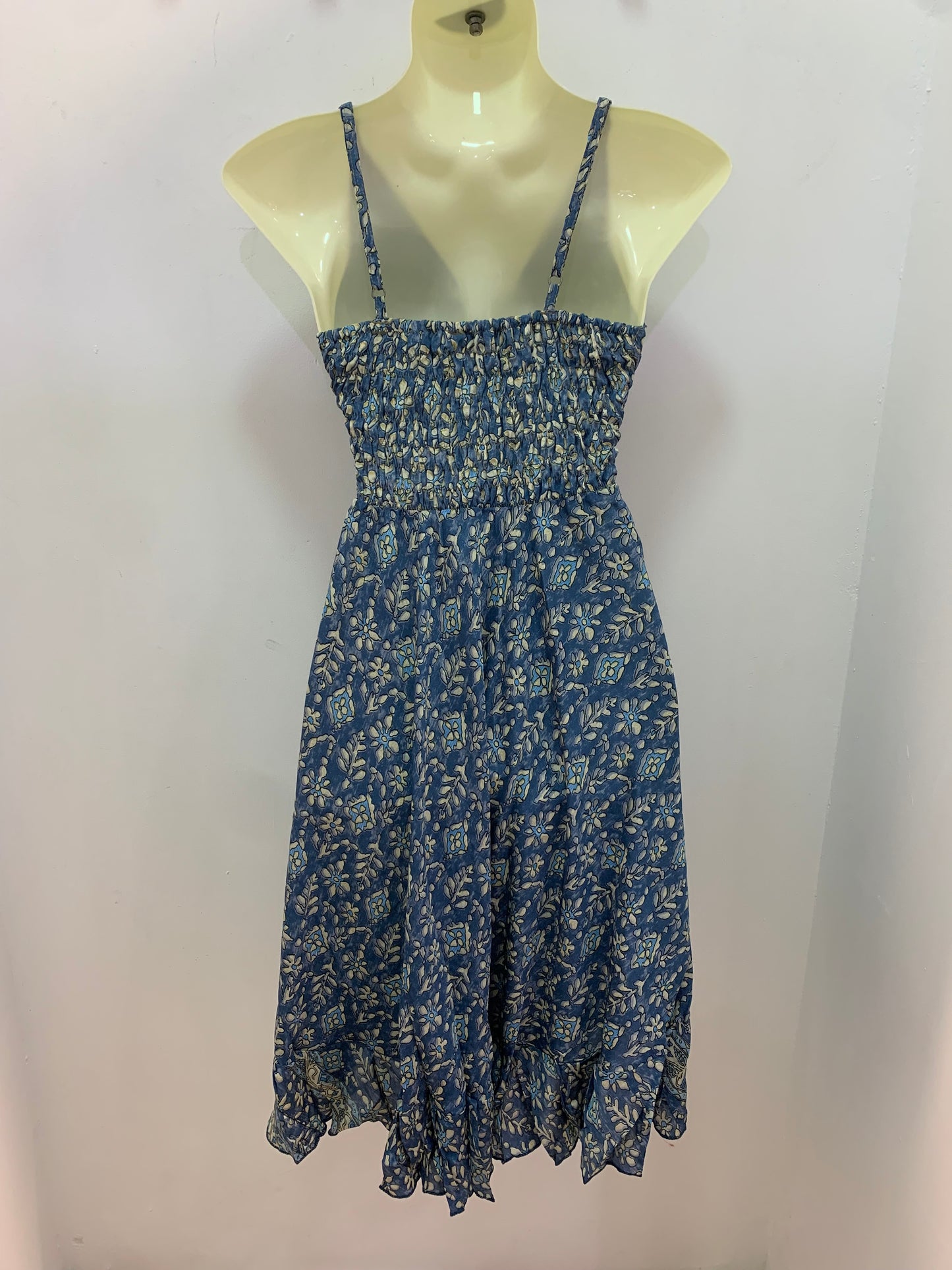Vestido 220K Azul Beige Con Flores