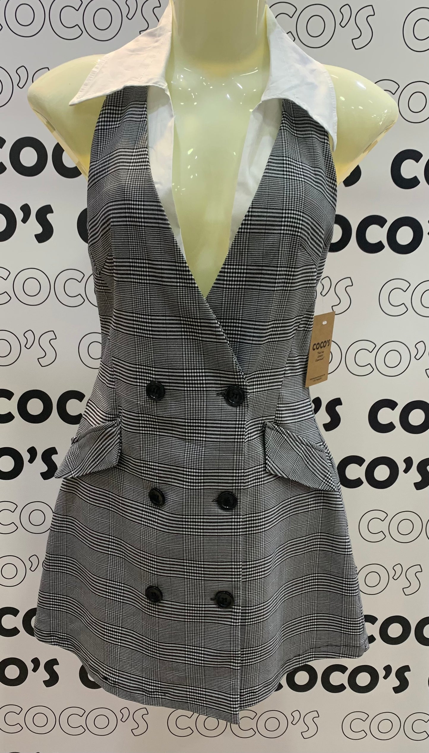Vestido corto con cuello y cuadros Príncipe de Gales.
