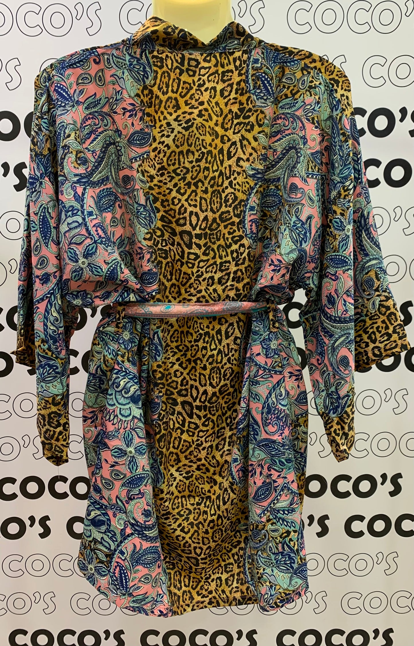 Kimono corto leopardo.