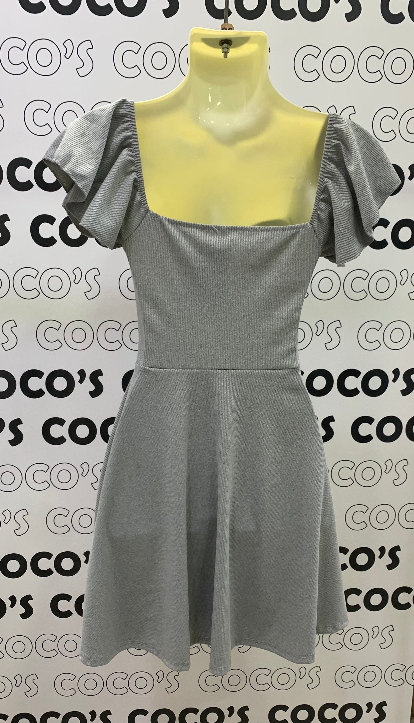 Vestido Gris Mangas