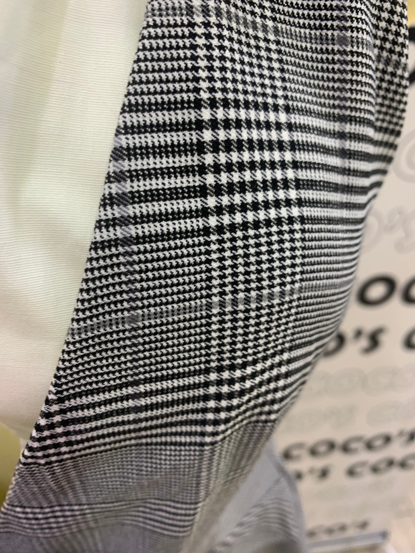 Vestido corto con cuello y cuadros Príncipe de Gales.