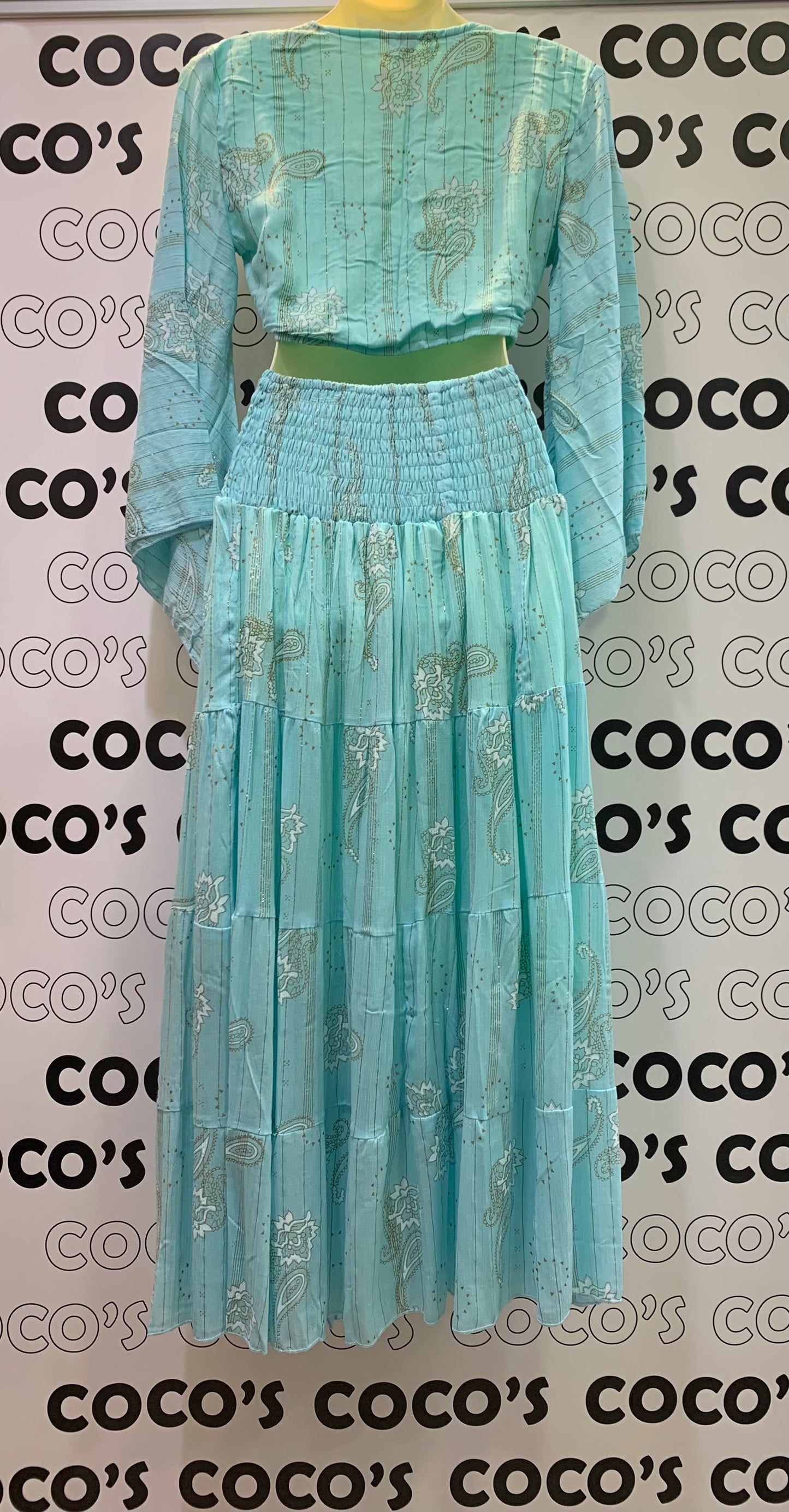 Conjunto Largo 029LU falda y top azul turquesa.