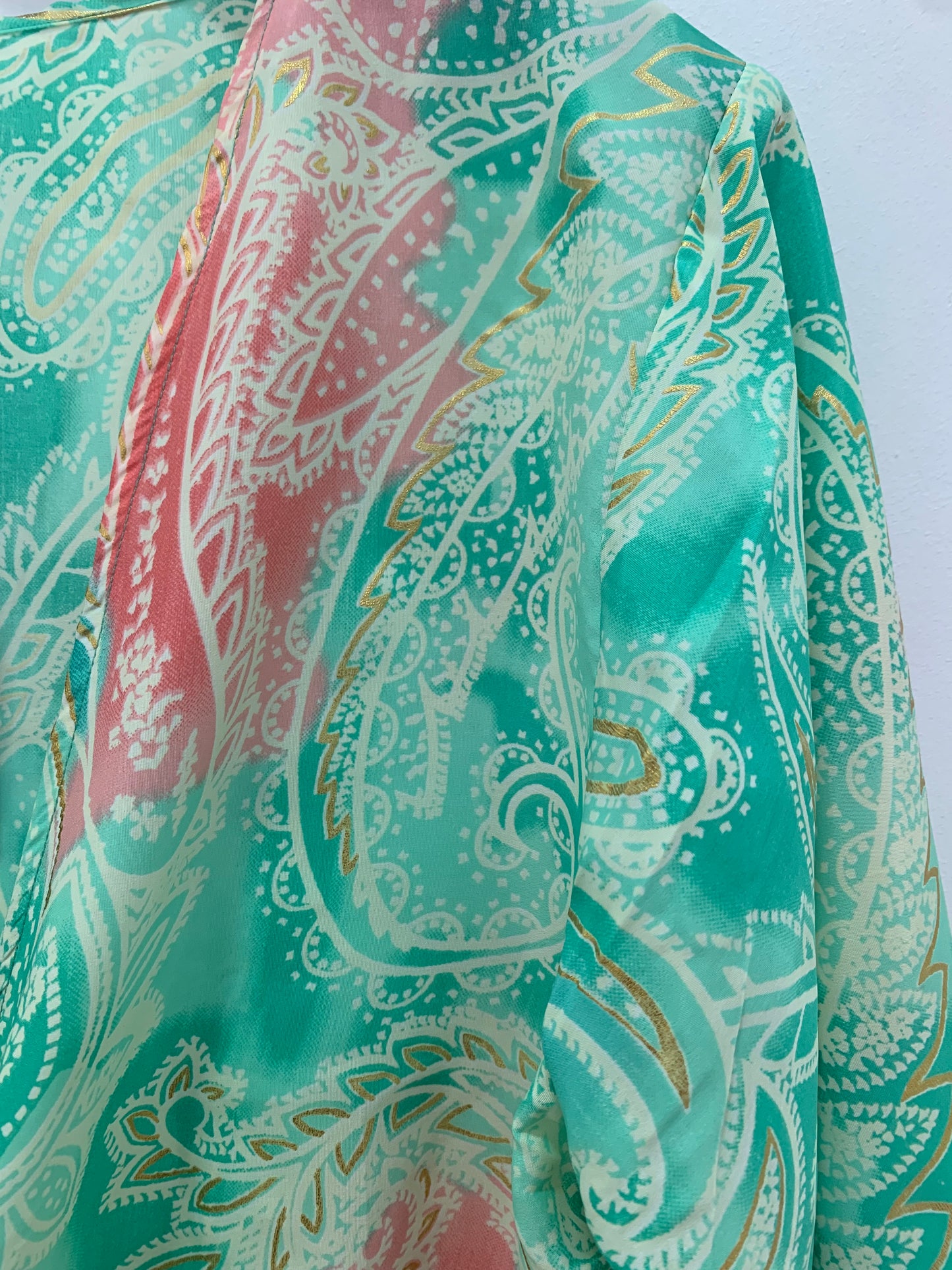 Top Noor Verde Claro y Rosa