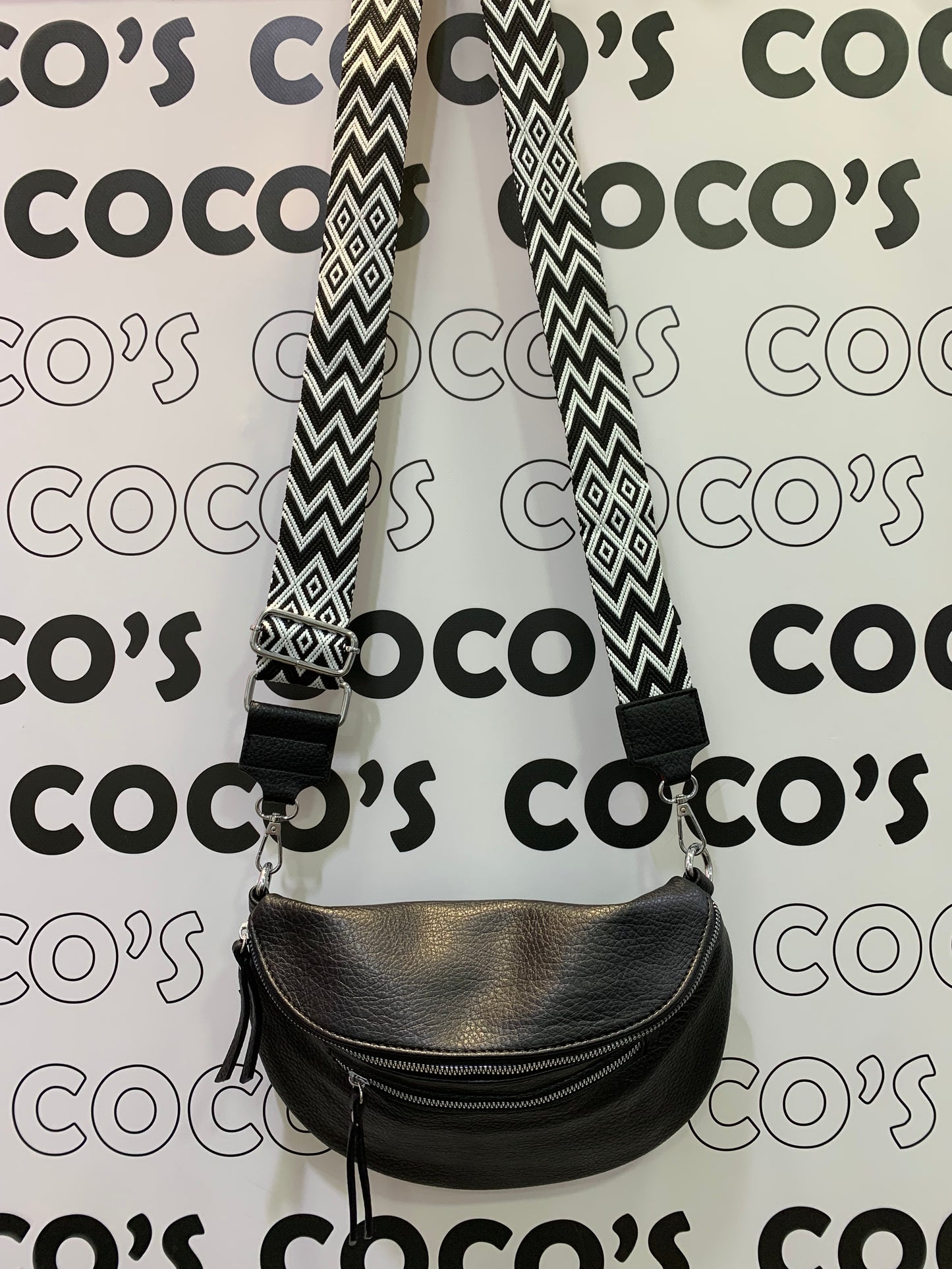 Bolso Bandolera Redondo Negro