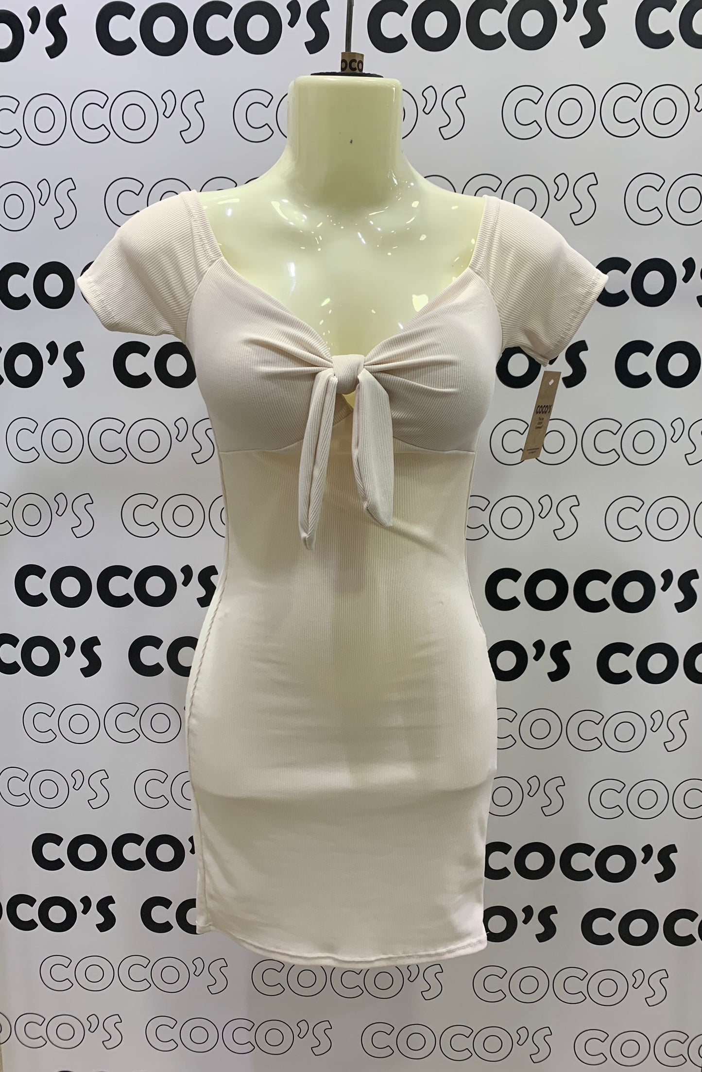 Vestido Beige Mangas Nudo