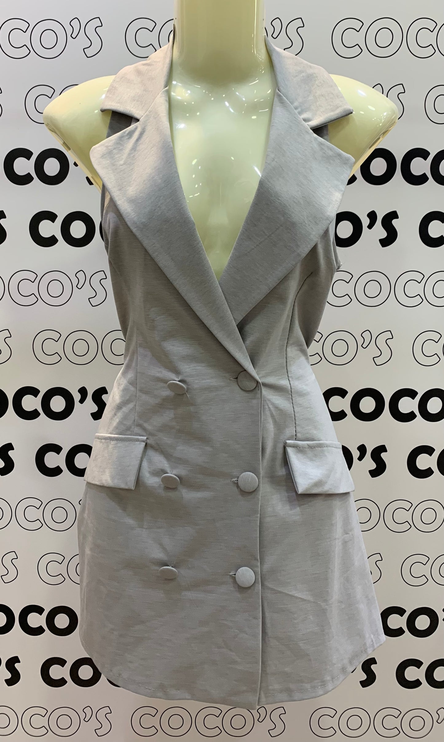 Vestido Con Solapa Gris