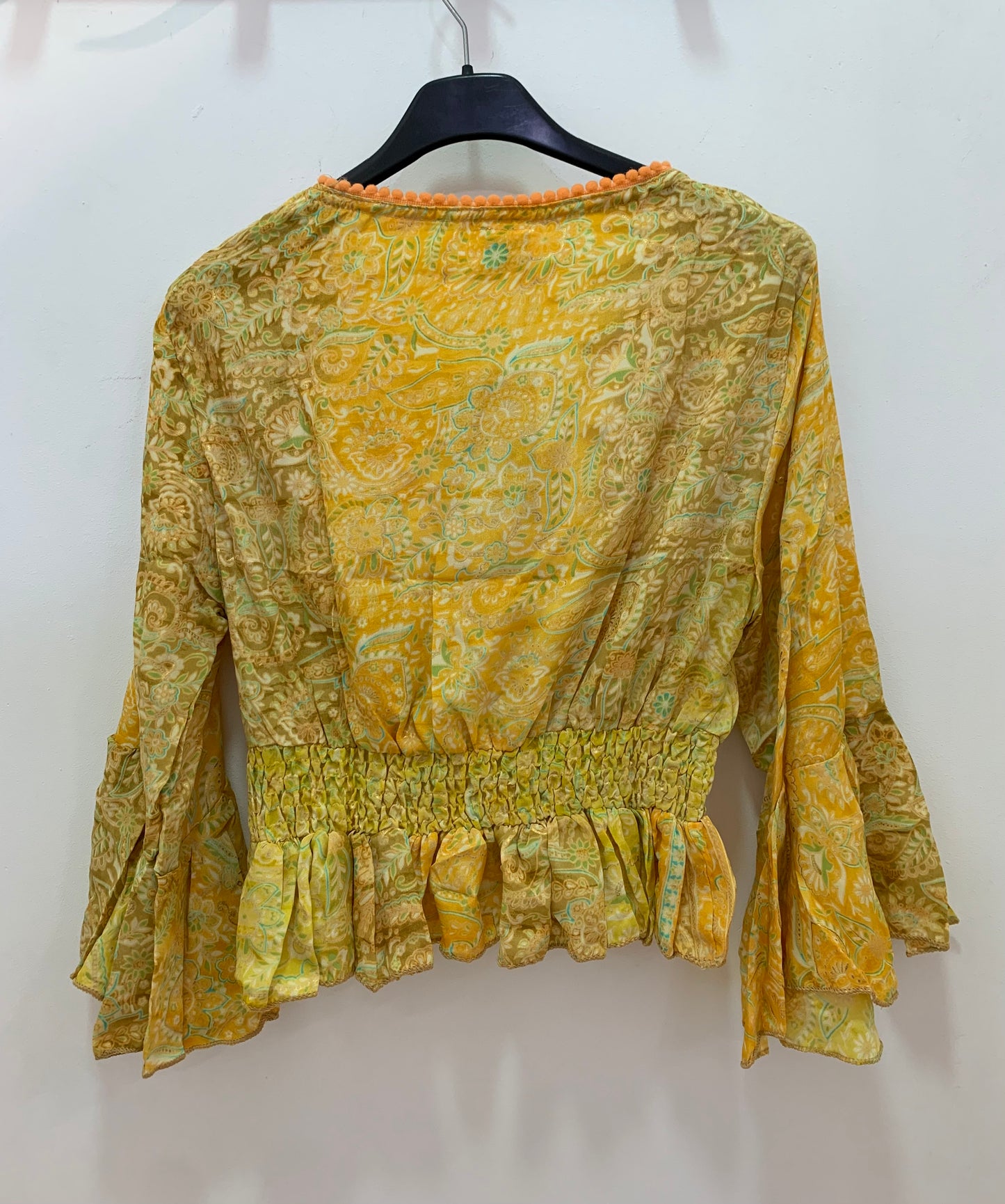 Top Anika Amarillo y Verde