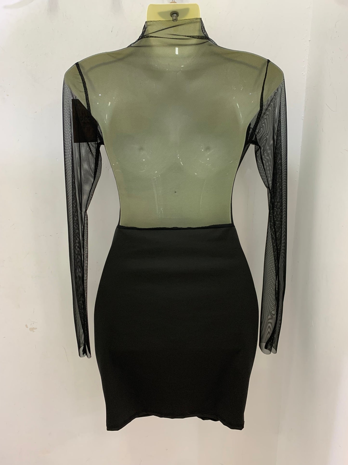 Vestido Tul Transparente Negro Manga Larga