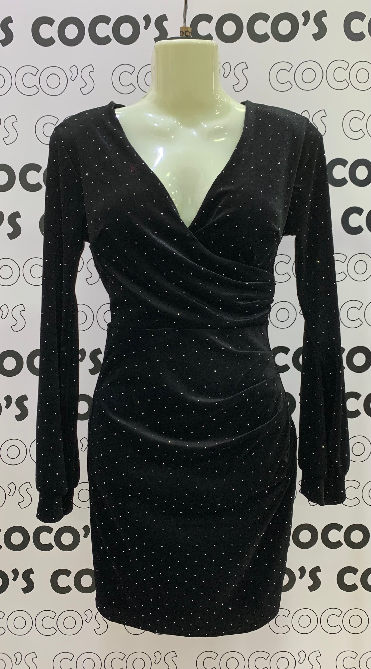 Vestido Corto Fiesta Negro con Brillantes Terciopelo