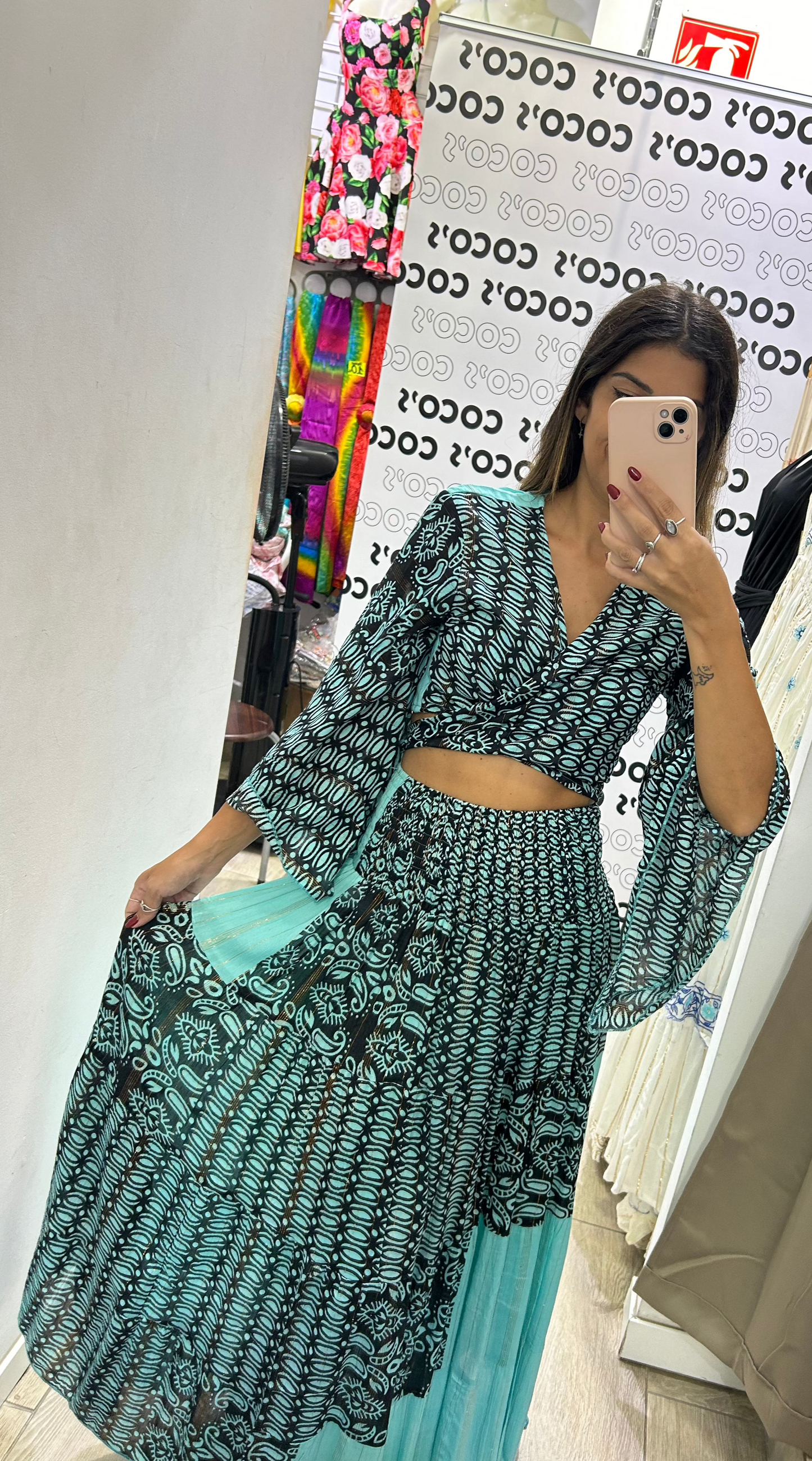 Conjunto Largo 029LU falda y top azul y negro.
