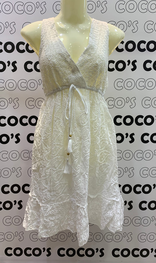 Vestido Corto blanco.