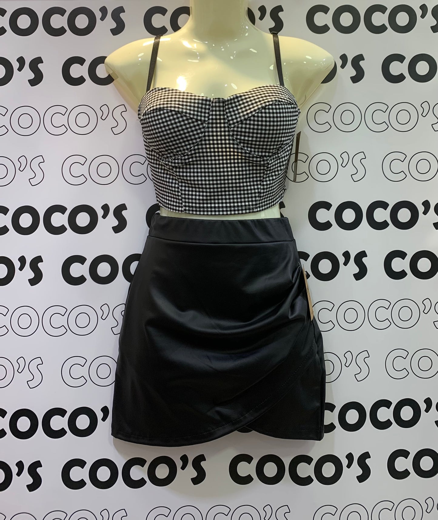 Top Cropped Cuadros Vicky Blanco y Negro