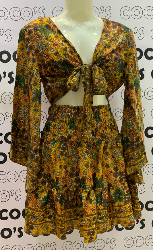 Conjunto corto 026 Mostaza Flores