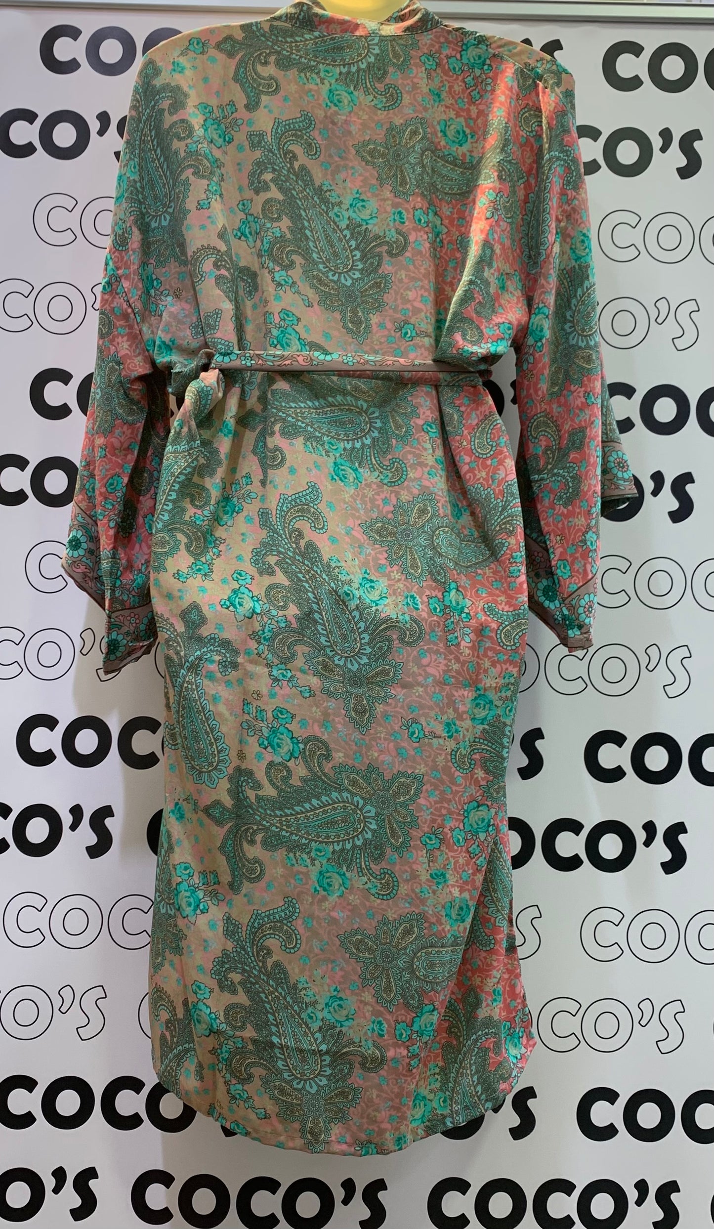 Kimono Largo.